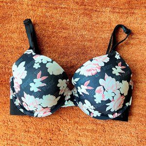 VS PINK T-Shirt Bra Floral Patterned